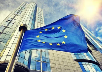 EU Policymakers Call for Crypto Industry Dialogue at Summit