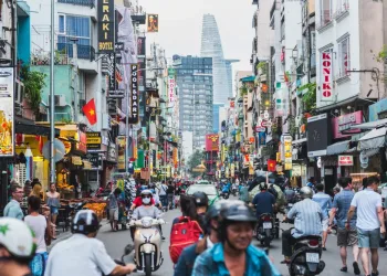 Image of street scene in Ho Chi Minh City to illustrate an article about crypto development in Vietnam.